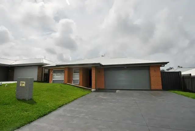 4 Transom Street, Vincentia NSW 2540