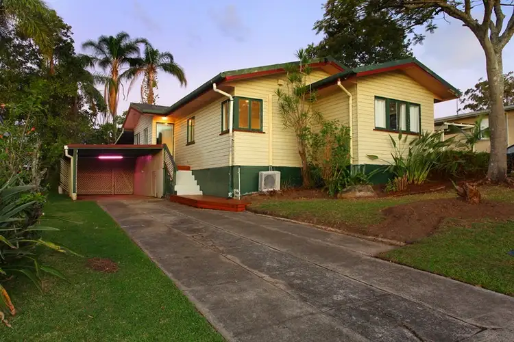 6 Joan Street, Southport QLD 4215