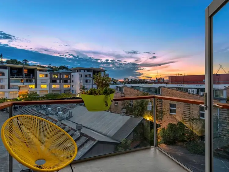 61/36 Vernon Terrace, Teneriffe QLD 4005
