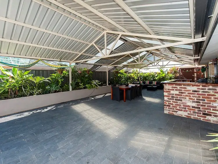 Second view of Homely house listing, 10 Harperia Way, Baldivis WA 6171
