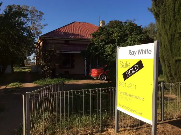 59 Railway North Terrace, Paskeville SA 5552
