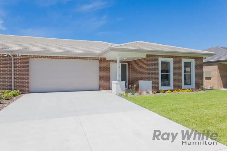 1 Heron Circuit, Fullerton Cove NSW 2318