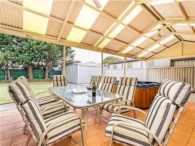 28 Oronsay Drive, North Haven SA 5018