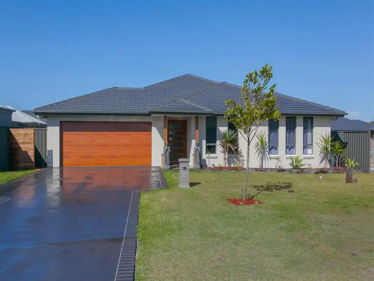 10 Sygna Street, Fern Bay NSW 2295