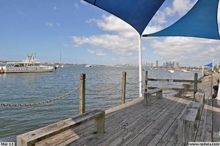 8/6 Broad Street, Labrador QLD 4215