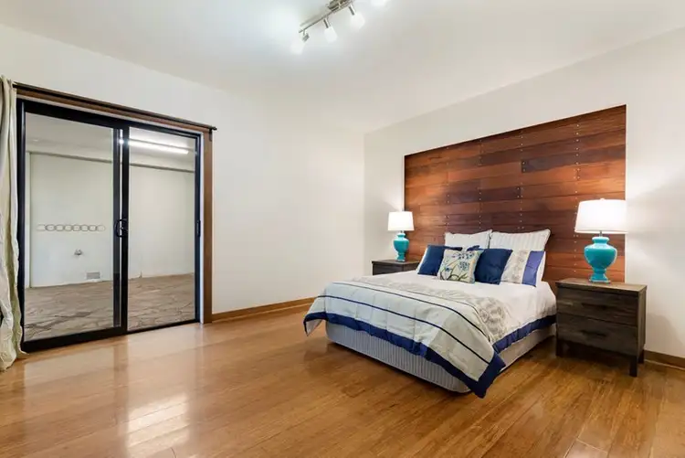 Seventh view of Homely house listing, 4 Cresta Court, Mulgrave VIC 3170