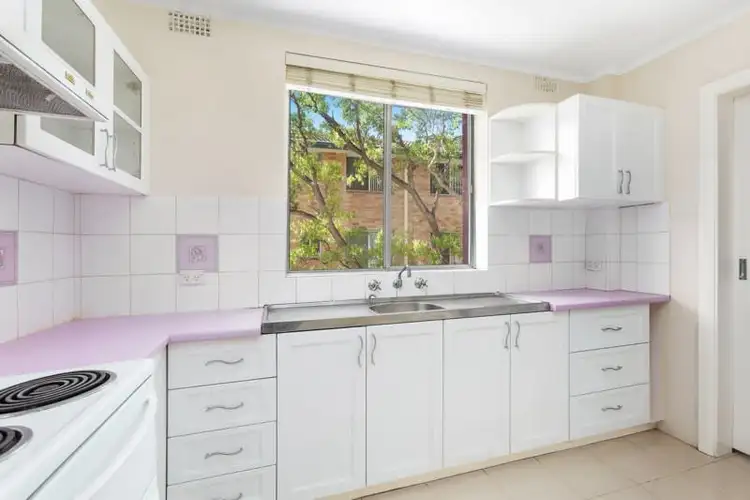 Fifth view of Homely apartment listing, 2/19 Westminster Avenue, Dee Why NSW 2099