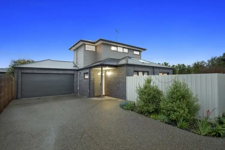 3/11 Toyne Avenue, Hamlyn Heights VIC 3215