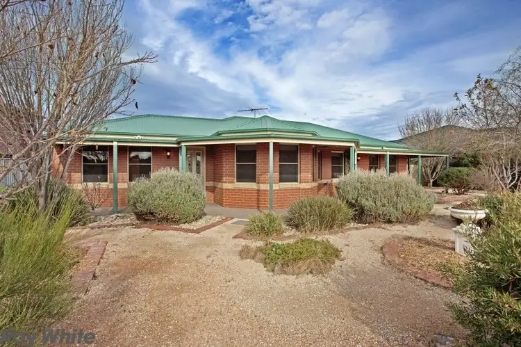 7 Sullivan Court, Romsey VIC 3434