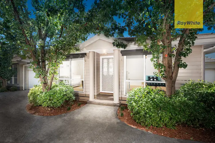 2/5 Farnham Road, Bayswater VIC 3153