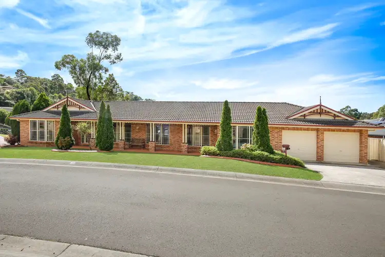 15 Sandalwood Road, Farmborough Heights NSW 2526