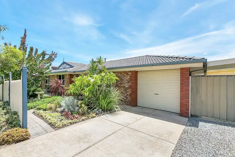 10 Glandore Avenue, Clovelly Park SA 5042