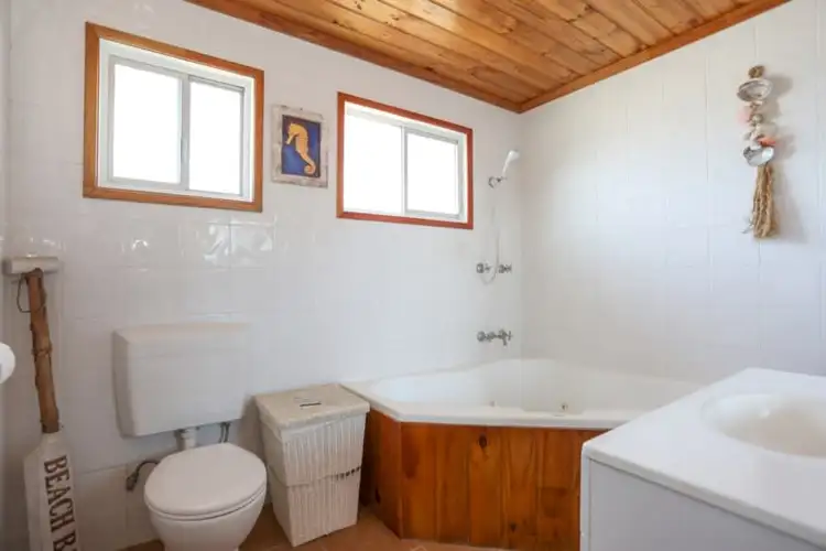 Sixth view of Homely house listing, 18 Pharlap Parade, Ooralea QLD 4740