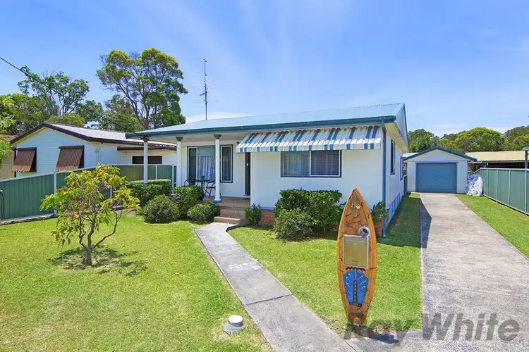 21 Manoa Road, Budgewoi NSW 2262