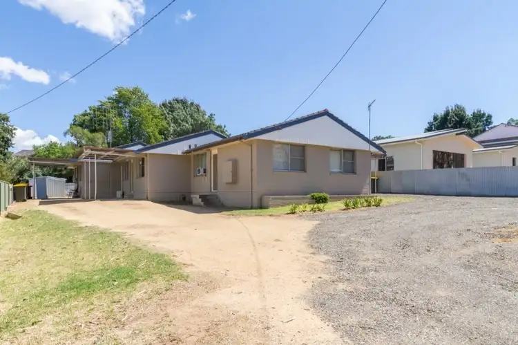 100 Redfern Street, Cowra NSW 2794