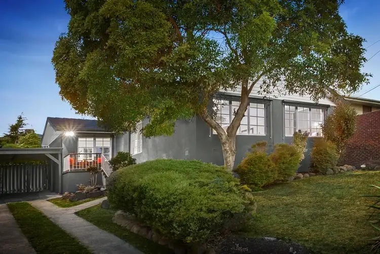 22 Menarra Street, Doncaster VIC 3108
