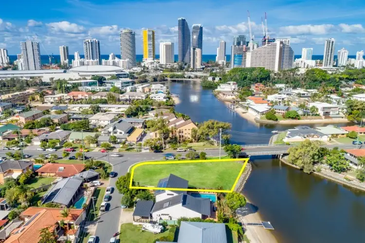 21a Sunshine Boulevard