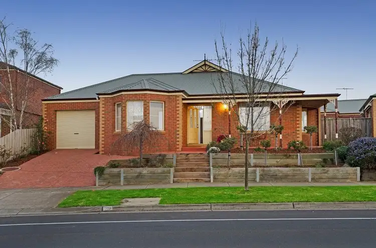 77 Meadowvale Drive, Grovedale VIC 3216