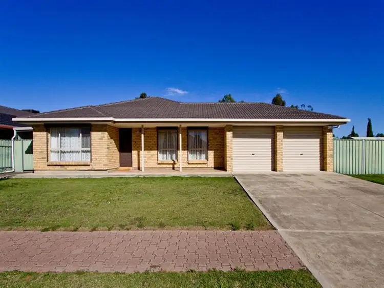 10 Lakeside Drive, Paralowie SA 5108