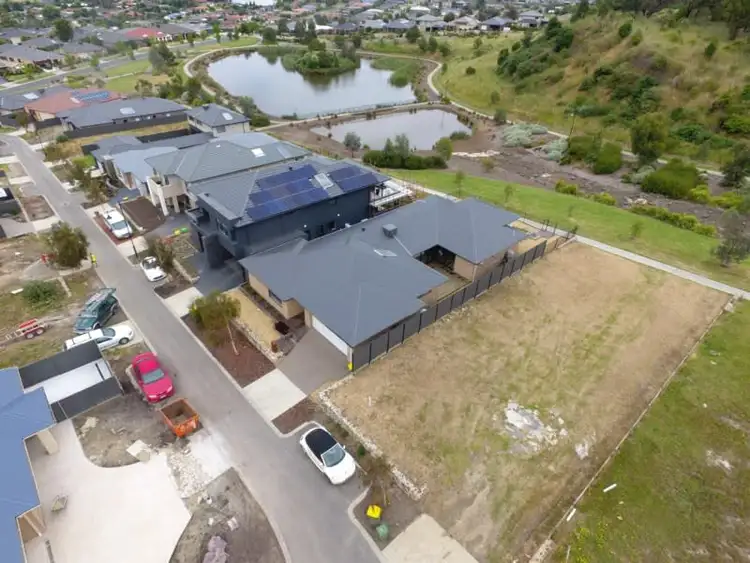 21 Zurich Rise, Pakenham VIC 3810