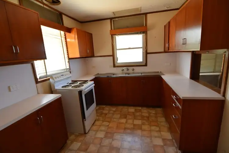 Fifth view of Homely house listing, 6 Craggs Court, Carnarvon WA 6701