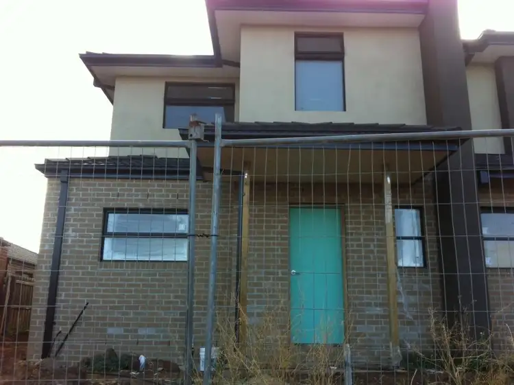 2/15 Claire Way, Tarneit VIC 3029