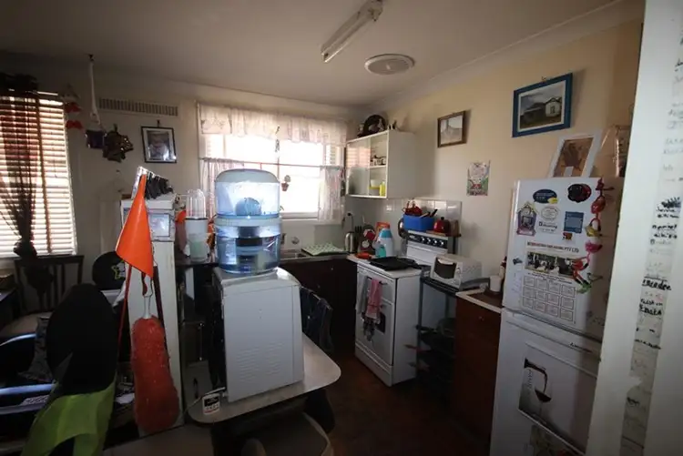 Fifth view of Homely block of units listing, 14 Kent Street, Tamworth NSW 2340