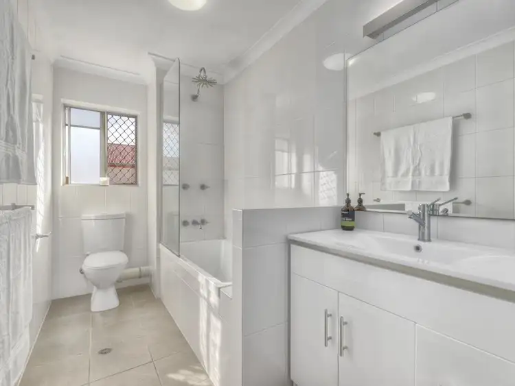 Seventh view of Homely apartment listing, 6/89 Grosvenor Street, Morningside QLD 4170