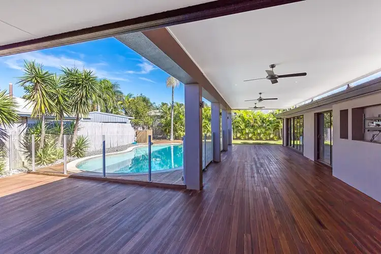 12 Lambros Drive, Benowa QLD 4217