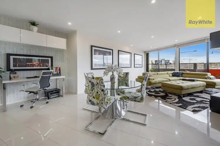 4/1 Woodward Way, Caroline Springs VIC 3023