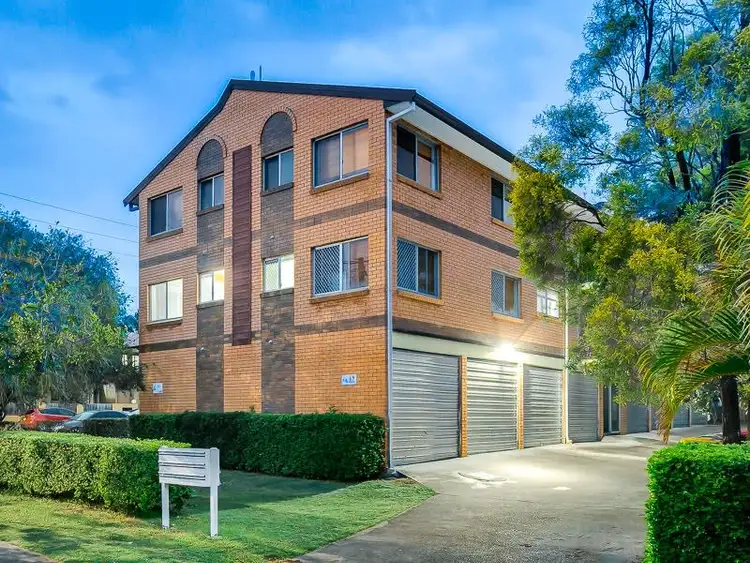 Main view of Homely apartment listing, 2/69 Belgrave Street, Balmoral QLD 4171