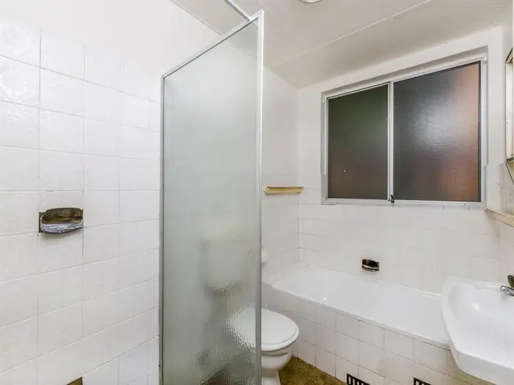 Seventh view of Homely unit listing, 2/84 Wyadra Avenue, Freshwater NSW 2096