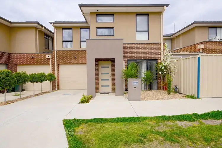 4 Turnberry Road, Sunshine North VIC 3020