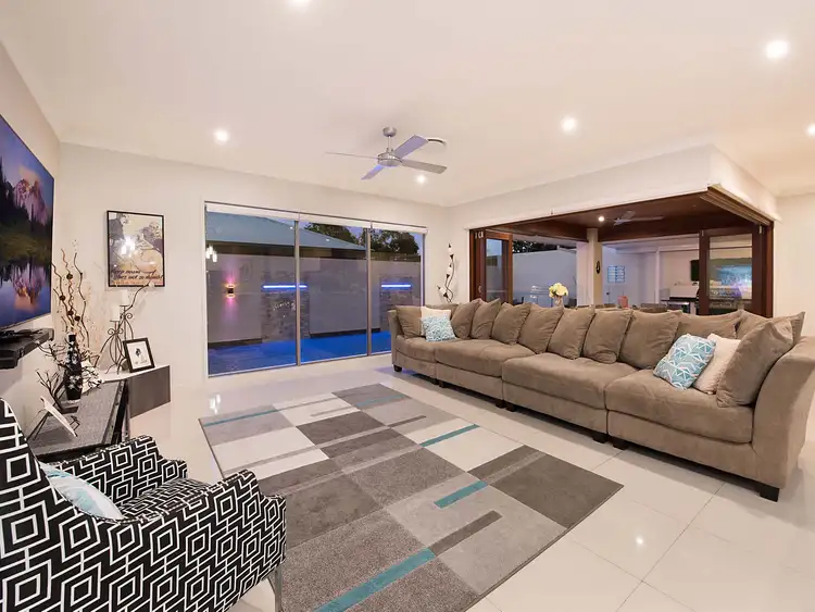 Sixth view of Homely house listing, 10 Coonoowrin Crescent, Mountain Creek QLD 4557