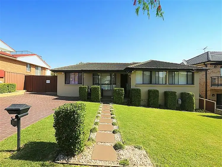 21 Kurrajong Avenue, Georges Hall NSW 2198