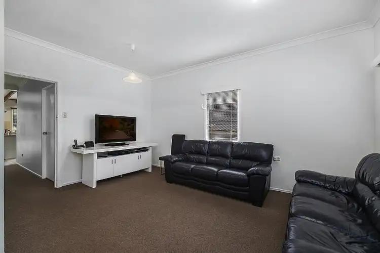 54 Kilkenny Parade, Berkeley Vale NSW 2261