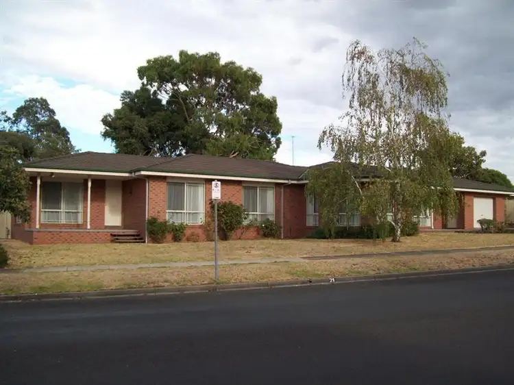21 Shakespeare, Hamilton VIC 3300