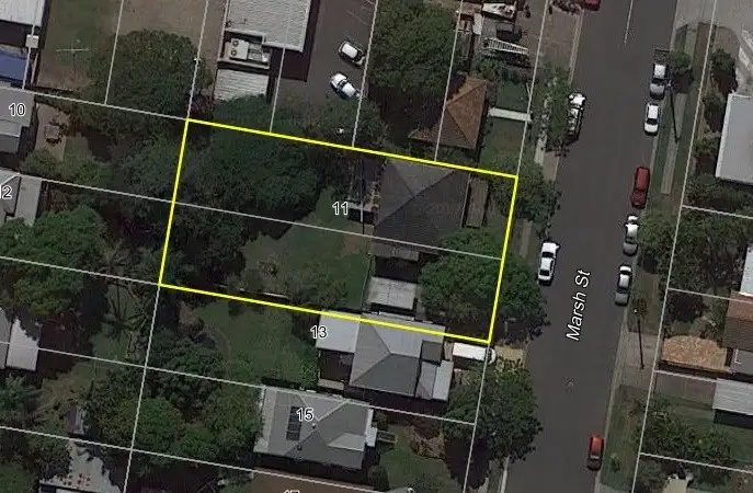 11 Marsh Street, Cannon Hill QLD 4170