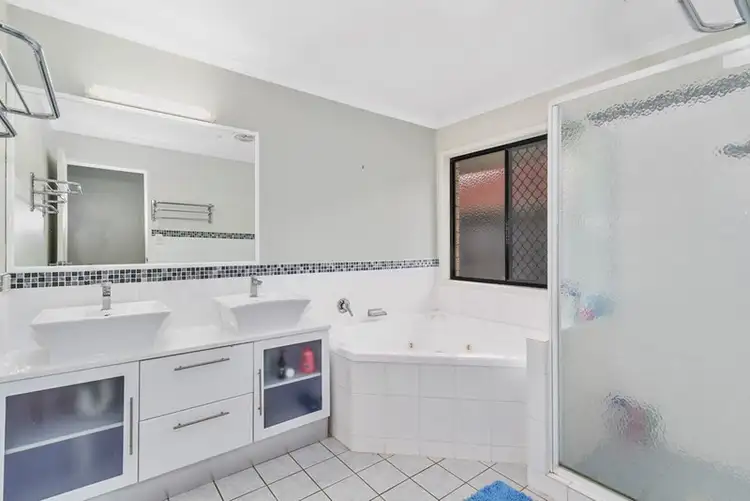 Seventh view of Homely house listing, 8 Yarra Close, Banora Point NSW 2486