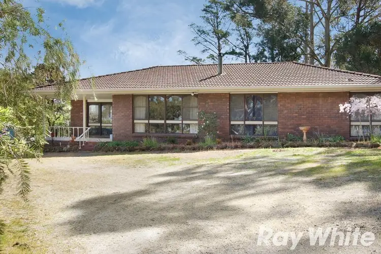 14 Henry Road, Bunyip VIC 3815