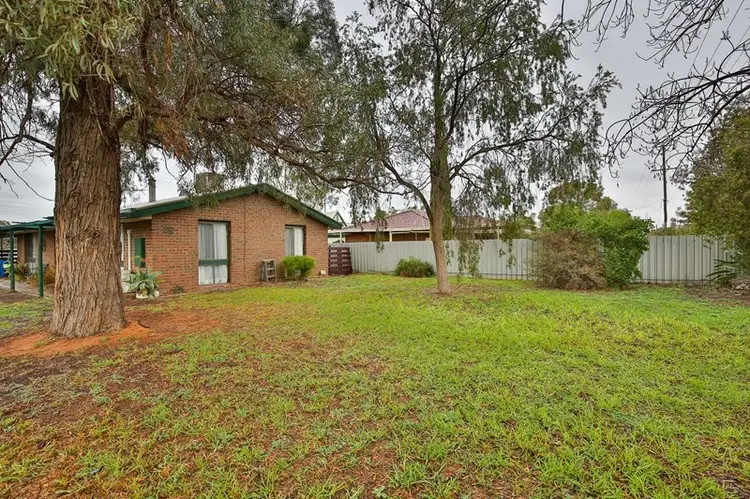 Fifth view of Homely house listing, 728 Woomera Avenue, Red Cliffs VIC 3496