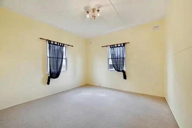 Third view of Homely house listing, 7 Hume Street, Goulburn NSW 2580