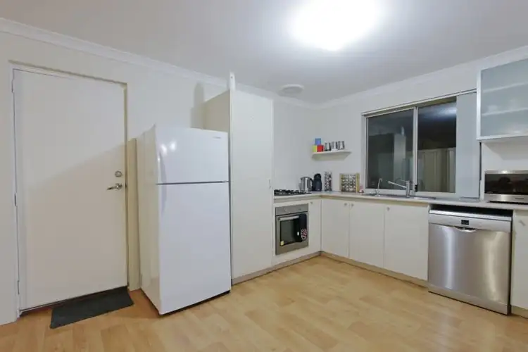 Sixth view of Homely house listing, 10 William Street, Wattle Grove WA 6107