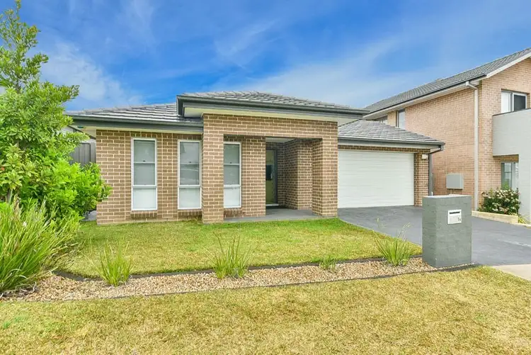 14 Starfire Avenue, Middleton Grange NSW 2171