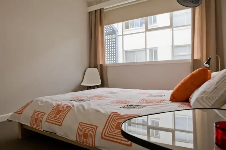 Fifth view of Homely apartment listing, 6/128 Glen Huntly Road, Elwood VIC 3184