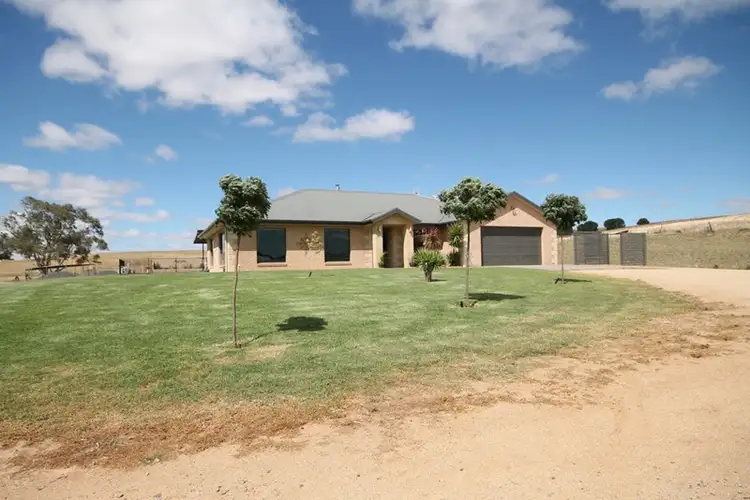 193 Wambanumba Drive, Young NSW 2594
