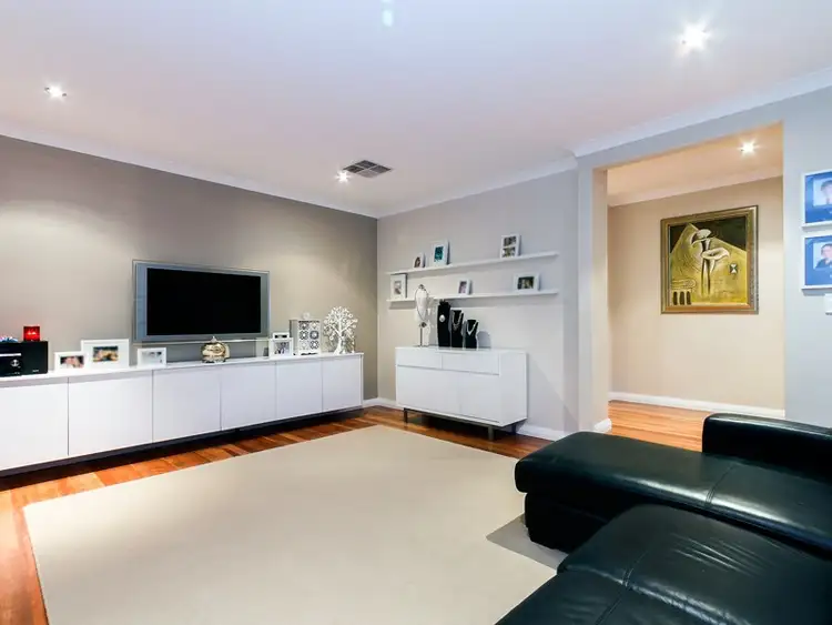 Seventh view of Homely house listing, 8 Macdougall Rise, Duncraig WA 6023