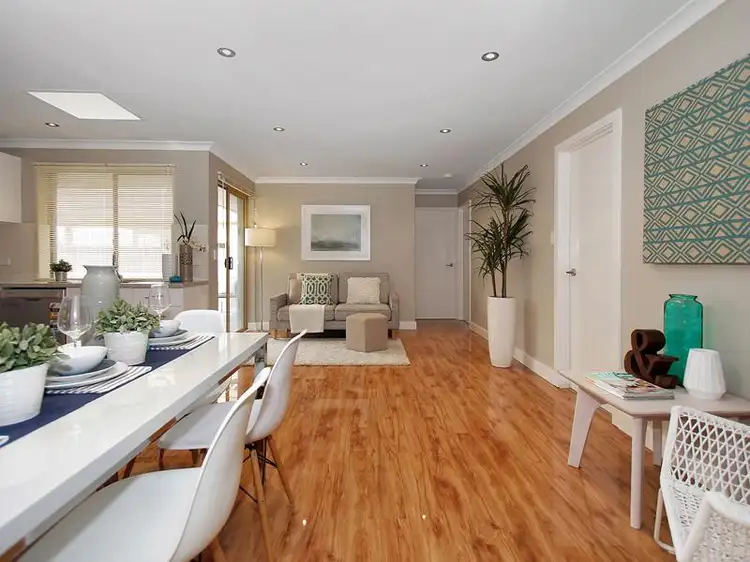 Fifth view of Homely house listing, 10 Kensington Court, Cooloongup WA 6168