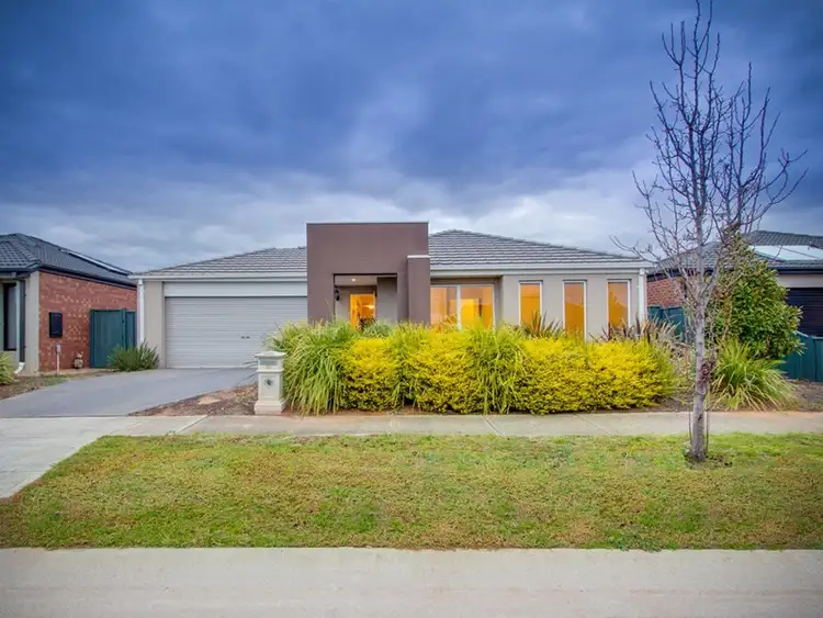 22 Garden View Drive, Tarneit VIC 3029
