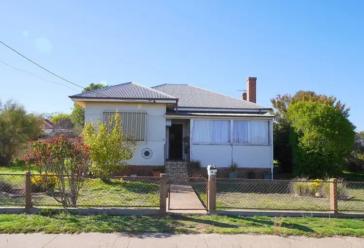 45 Darling Avenue, Cowra NSW 2794